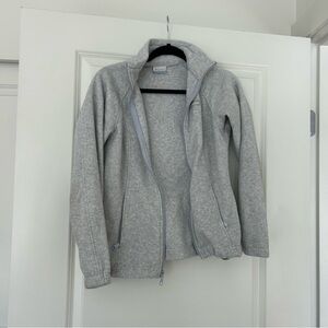 Columbia heather grey fleece jacket 
Women’s XS